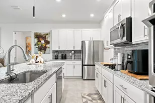 1008 SW Ingrassina Ave SW, Port Saint Lucie, FL 34953 - Photo 5
