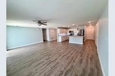 692 SW Hamberland Avenue, Port Saint Lucie, FL 34953 - Photo 13