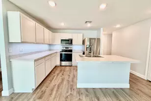 692 SW Hamberland Ave, Port Saint Lucie, FL 34953 - Photo 15