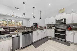 13458 Brixham St, Wellington, FL 33414 - Photo 7