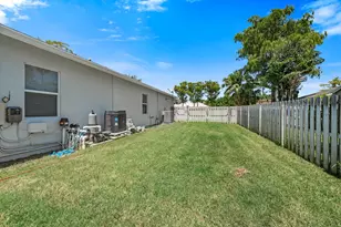 13458 Brixham St, Wellington, FL 33414 - Photo 23