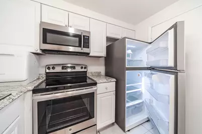 501 NE 14th Avenue #103, Hallandale Beach, FL 33009 - Photo 13