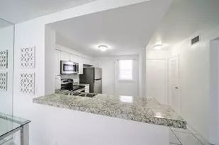 501 NE 14th Ave, Hallandale Beach, FL 33009 - Photo 9