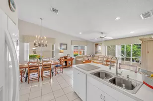 4255 NW 1st Dr, Deerfield Beach, FL 33442 - Photo 11