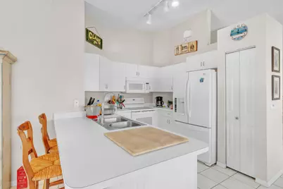 4255 NW 1st Drive, Deerfield Beach, FL 33442 - Photo 9