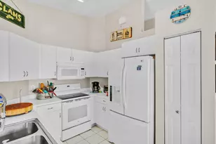 4255 NW 1st Dr, Deerfield Beach, FL 33442 - Photo 9
