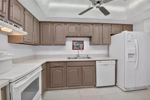 6895 Willow Wood Dr, Boca Raton, FL 33434 - Photo 11