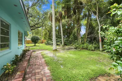 1111 Trinidad Avenue, Fort Pierce, FL 34982 - Photo 33