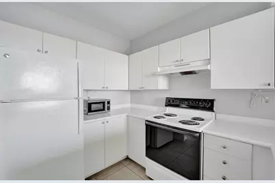 3020 NE 32nd Avenue #807, Fort Lauderdale, FL 33308 - Photo 9
