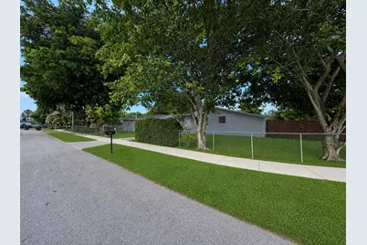 1980 SW 66th Avenue, North Lauderdale, FL 33068 - Photo 31