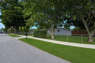 1980 SW 66th Ave, North Lauderdale, FL 33068 - Photo 31