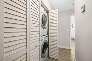 2700 NE 56th Ct, Fort Lauderdale, FL 33308 - Photo 9