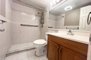 258 Windsor L, West Palm Beach, FL 33417 - Photo 5