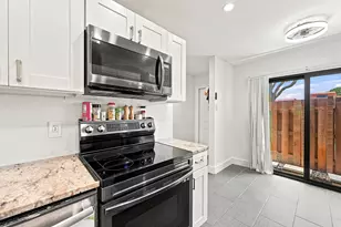 2016 SW 82nd Ave, Davie, FL 33324 - Photo 9