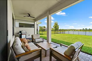 15883 Key Biscayne Ln, The Acreage, FL 33470 - Photo 25