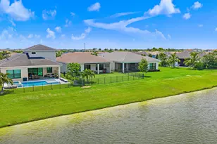 15883 Key Biscayne Ln, The Acreage, FL 33470 - Photo 35