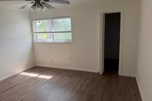 500 Bonnie Blvd, Palm Springs, FL 33461 - Photo 13