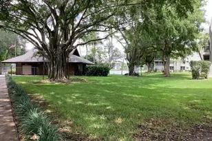 9325 Lagoon Pl, Davie, FL 33324 - Photo 7