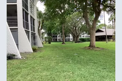 9325 Lagoon Place #107, Davie, FL 33324 - Photo 9