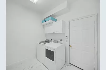 1580 SW Harbour Isles Circle, Port Saint Lucie, FL 34986 - Photo 23