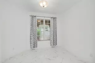 1580 SW Harbour Isles Cir, Port Saint Lucie, FL 34986 - Photo 25
