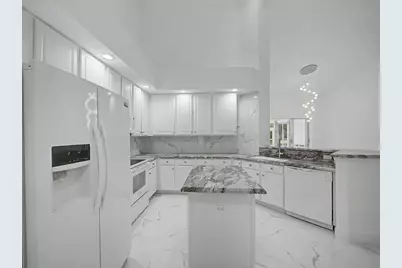 1580 SW Harbour Isles Circle, Port Saint Lucie, FL 34986 - Photo 9