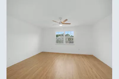1580 SW Harbour Isles Circle, Port Saint Lucie, FL 34986 - Photo 21