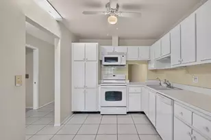 5780 Fernley Dr W, West Palm Beach, FL 33415 - Photo 9