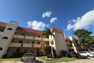 8101 S Sunrise Lakes Dr N, Sunrise, FL 33322 - Photo 3