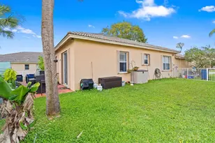 121 Prestige Dr, Royal Palm Beach, FL 33411 - Photo 5