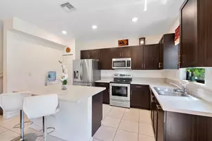 4721 Santa Cruz Way, Davie, FL 33314 - Photo 9