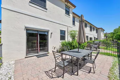 4721 Santa Cruz Way, Davie, FL 33314 - Photo 31
