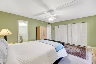 1056 Cambridge C, Deerfield Beach, FL 33442 - Photo 17