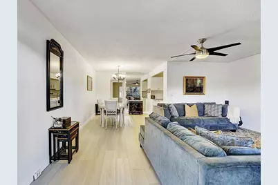 1056 Cambridge C, Deerfield Beach, FL 33442 - Photo 3