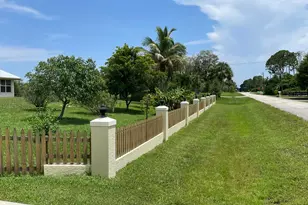 12625 88th Pl N, The Acreage, FL 33412 - Photo 3