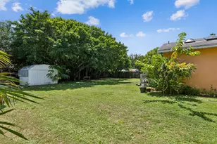 414 W Branch St, Lantana, FL 33462 - Photo 19