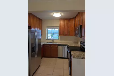 2771 Ashley Drive E #J, West Palm Beach, FL 33415 - Photo 3