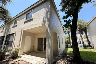 5035 Palmbrooke Cir, West Palm Beach, FL 33417 - Photo 23