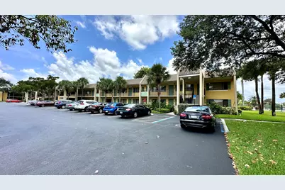 1632 Meadows Circle W, Boynton Beach, FL 33436 - Photo 1