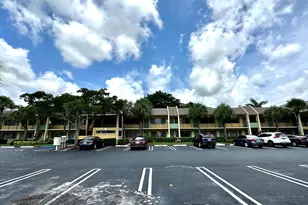 1632 Meadows Cir W, Boynton Beach, FL 33436 - Photo 23