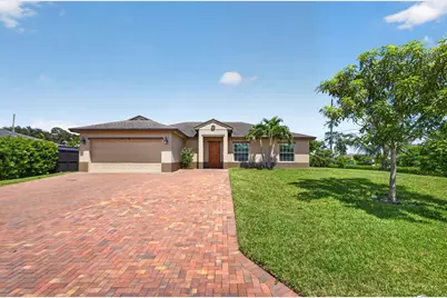 1016 Cheryl Road, Haverhill, FL 33417 - Photo 1