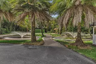 10831 SW 51st Ct, Davie, FL 33328 - Photo 59