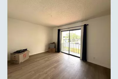 17 Lake Arbor Drive, Palm Springs, FL 33461 - Photo 21