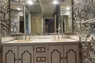 17 Lake Arbor Dr, Palm Springs, FL 33461 - Photo 25