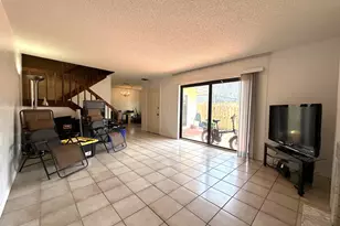 17 Lake Arbor Dr, Palm Springs, FL 33461 - Photo 7