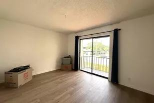 17 Lake Arbor Dr, Palm Springs, FL 33461 - Photo 29