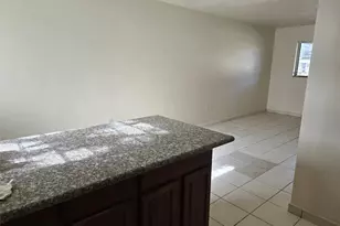 1560 NE 111th St, Miami, FL 33161 - Photo 7