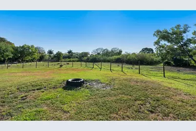 5400 SW 162nd Avenue, Southwest Ranches, FL 33331 - Photo 11