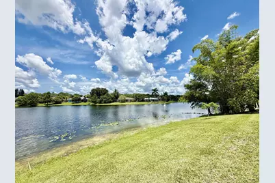 120 Saratoga Boulevard W, Royal Palm Beach, FL 33411 - Photo 93