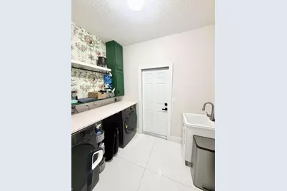 120 Saratoga Boulevard W, Royal Palm Beach, FL 33411 - Photo 27